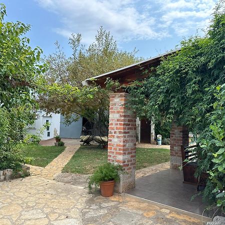 Appartamento Bokalu With Private Pool Porec Esterno foto